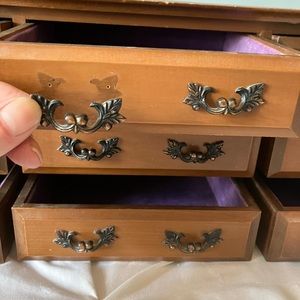 Jewelry box/organizer